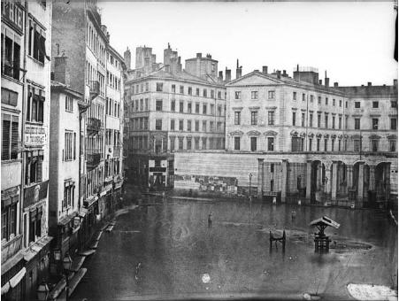 Photo 7. La place Confort inondée en 1840