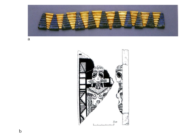 Figure 42- Les colliers de chien : a - collier de chien provenant du Cimetière Royal d’Ur (d’après Pittman 1998 : 63) ; b - représentation provenant du Temple d’Ishtar d’Assur (d’après Andrae 1922 : pl. 28c)
