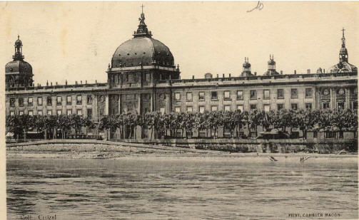 Photo 23. L’Hôtel-Dieu et le quai de l’Hôpital après la réalisation du plan Kleitz.