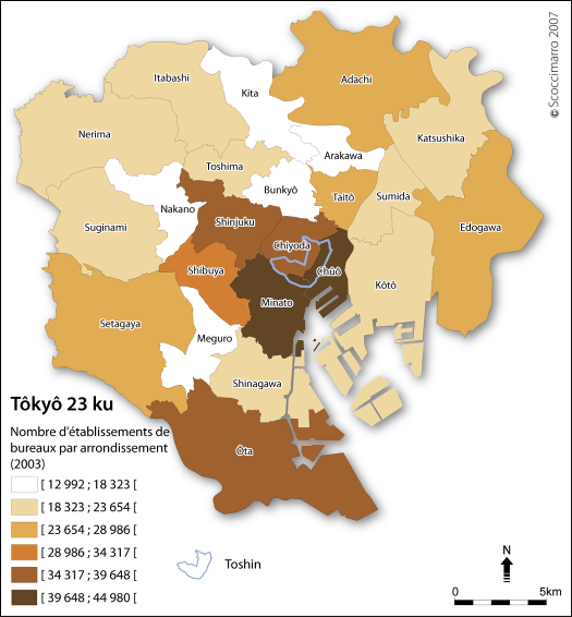 Figure 24 : Concentration d’immeubles de bureaux dans le centre des 23 arrondissements de Tôkyô et périmètre du Toshin définie par le TMG.