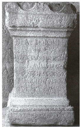 Fig. 61: Dedication to the goddess Soio found on the plateau of Malpas, overhanging the village of Soyons (Ardèche). In the Museum of Soyons. 