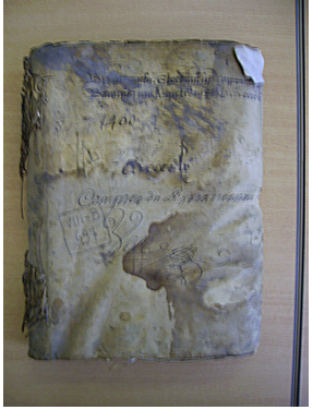 Doc. 11. Couverture du registre de 1460 concernant l'Embrunais, le Gapençais et le Briançonnais