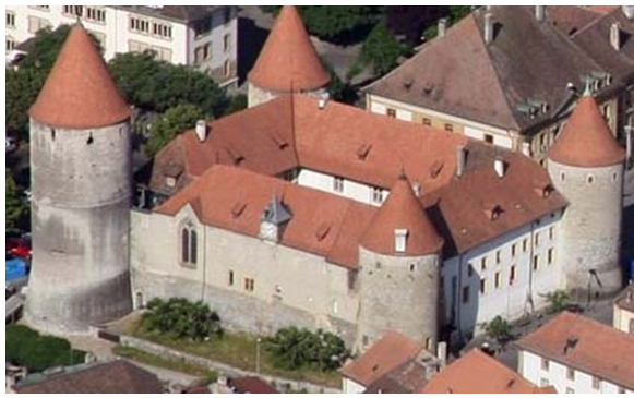 Doc. 171. Vue aérienne du château d'Yverdon © Swisscastle
