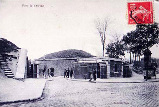 photo 10. Les fortifications au niveau de la Porte de Vanves en hiver, sd (avant 1908).