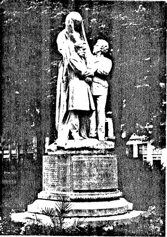 La statue de Fouillée inaugurée par Edouard Herriot en 1920